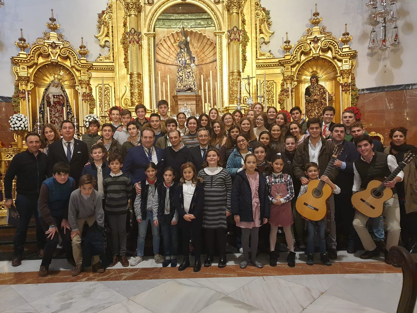 La Juventud de Sevilla visita al Gran Poder