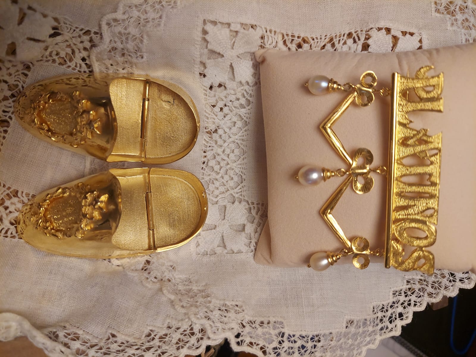 Donaciones para el ajuar de Nuestra Madre y su Bendito Hijo